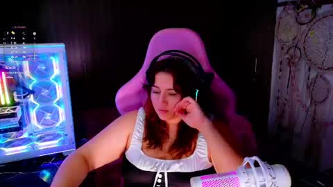 Snapshot of alison_gamer chatting on 07.04.26 Alison online show from 07.04.26