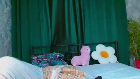 Snapshot of alison_moonlight chatting on 03.14.26 Alison online show from 03.14.26