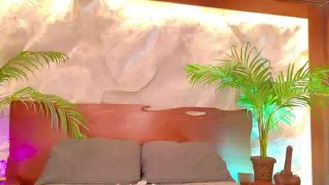 Alison Moon  online show from 07.22.26