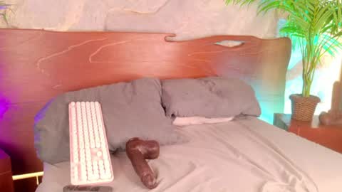 Alison Moon  online show from 07.30.26