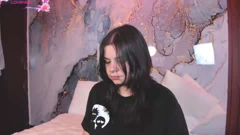 Mia online show from 08.02.26