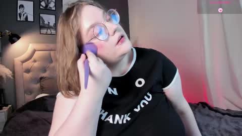 Snapshot of alissa_styles chatting on 02.20.25 Alissa online show from 02.20.25