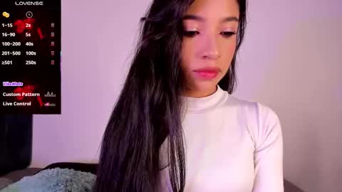 Mara  Isabel online show from 09.14.25