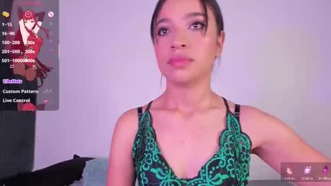 Mara  Isabel online show from 10.18.25