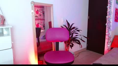 alissesallie_ online show from 01.13.25