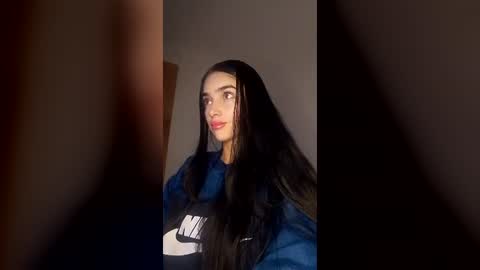 Snapshot of alisson369_ chatting on 06.26.26 Alisson369 online show from 06.26.26