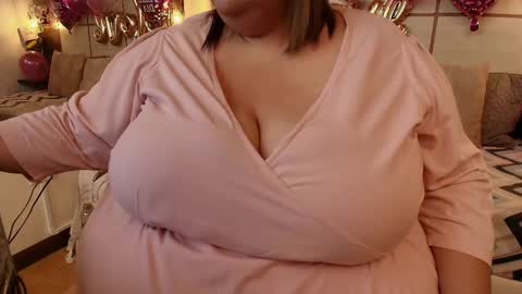 Snapshot of alisson_am chatting on 02.14.25 Alisson online show from 02.14.25