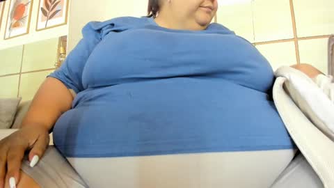 Snapshot of alisson_am chatting on 09.15.25 Alisson online show from 09.15.25