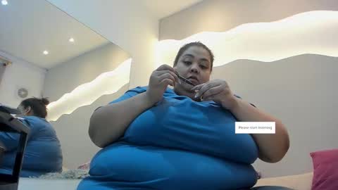 Snapshot of alisson_am chatting on 10.11.25 Alisson online show from 10.11.25