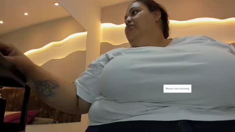 Snapshot of alisson_am chatting on 11.16.25 Alisson online show from 11.16.25