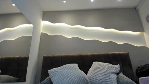 Snapshot of alisson_am chatting on 12.05.25 Alisson online show from 12.05.25