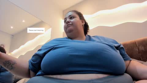 Snapshot of alisson_am chatting on 12.14.25 Alisson online show from 12.14.25