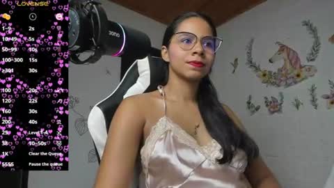 Snapshot of alisson_hoffman05 chatting on 08.04.26 Alisson hoffman05 online show from 08.04.26