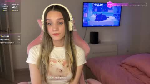 Snapshot of alisssa_s chatting on 04.29.26 Alise online show from 04.29.26