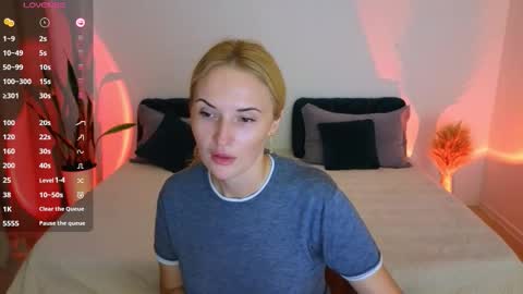 alisssarose online show from 10.04.25