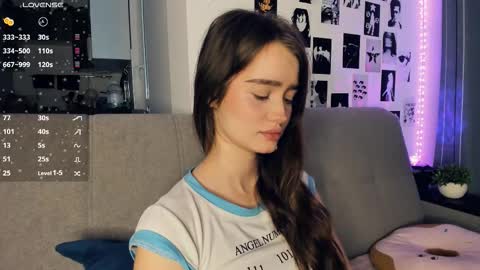 Alivia online show from 12.15.25