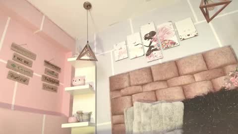 alix noa online show from 09.20.25