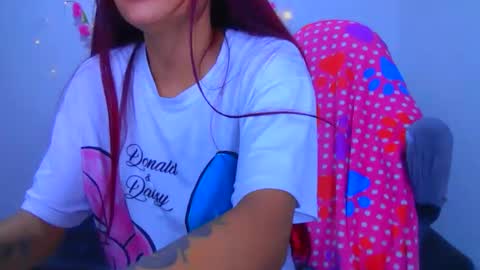 Snapshot of alixxe_ chatting on 10.31.25 alixxe_ online show from 10.31.25