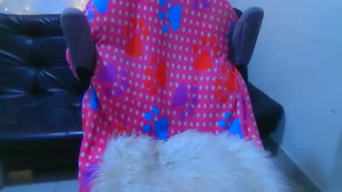 Snapshot of alixxe_ chatting on 11.04.25 alixxe_ online show from 11.04.25