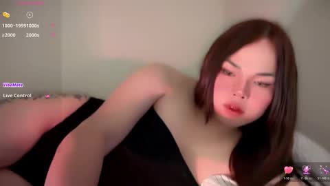 A CUTE GIRL NAME ALIYAH online show from 05.06.26