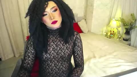 Snapshot of aliyahhugecock chatting on 04.23.26 Aliyah online show from 04.23.26