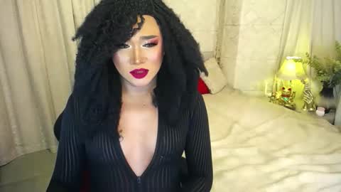 Snapshot of aliyahhugecock chatting on 05.14.26 Aliyah online show from 05.14.26
