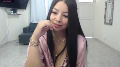 Snapshot of alizee_rae chatting on 11.07.25 alizee_rae online show from 11.07.25