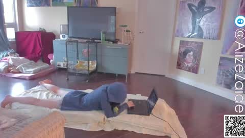 Alize Zaide online show from 02.18.25