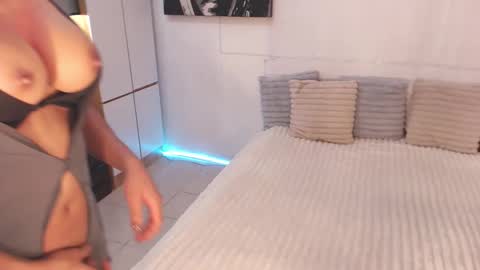 Miss Gia online show from 02.06.25