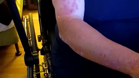 Snapshot of allbuttplaywelcome69 chatting on 10.22.25 Stormy Day online show from 10.22.25