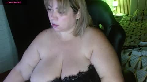 Snapshot of allegra_ferragamo chatting on 02.17.25 Ale online show from 02.17.25