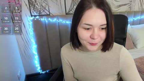 Snapshot of alli_zi chatting on 02.09.25 Blair online show from 02.09.25