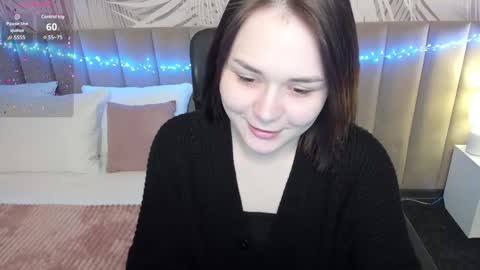 Snapshot of alli_zi chatting on 03.06.25 Blair online show from 03.06.25