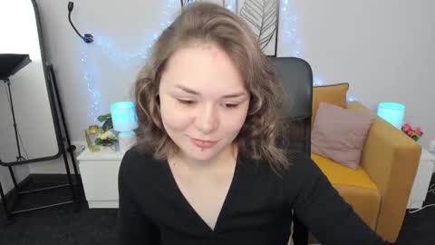 Snapshot of alli_zi chatting on 09.10.25 Blair online show from 09.10.25