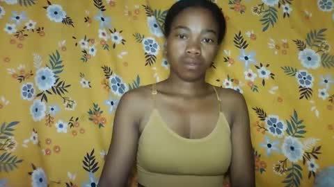 Snapshot of alliciax632770 chatting on 12.15.25 alliciax632770 online show from 12.15.25