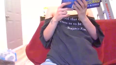 Snapshot of alliebearx chatting on 02.04.25 alliebearx online show from 02.04.25