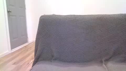 Snapshot of alliebearx chatting on 02.11.25 alliebearx online show from 02.11.25