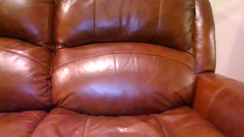 Snapshot of alliebearx chatting on 10.28.25 alliebearx online show from 10.28.25