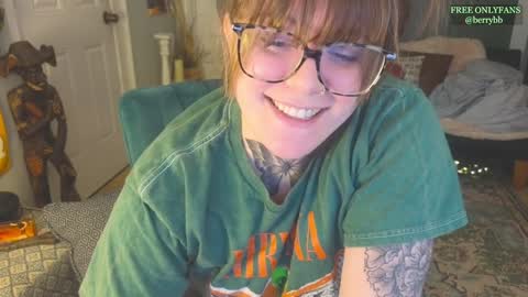 Snapshot of allieberrybb chatting on 12.26.24  bb  online show from 12.26.24