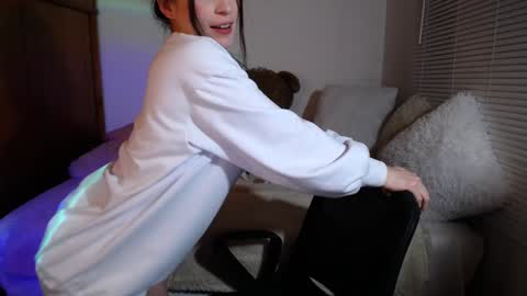 Allie  online show from 12.05.24