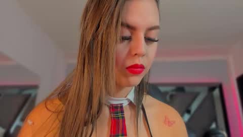 Snapshot of allijadid chatting on 11.22.25 online show from 11.22.25