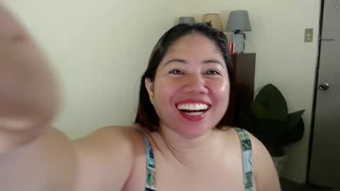 Snapshot of allisabrazer chatting on 10.04.25 Allisa online show from 10.04.25