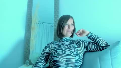 Snapshot of allison_01stone chatting on 01.10.26 Allison online show from 01.10.26