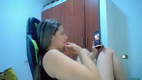 Snapshot of allison_baby_2416 chatting on 12.23.24 Alisson online show from 12.23.24