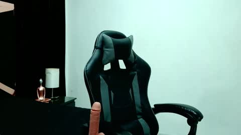 Snapshot of allison_dubois chatting on 01.16.25 allison_dubois online show from 01.16.25