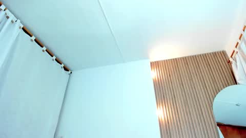 Snapshot of allison_fosther chatting on 10.04.25 allison_fosther online show from 10.04.25