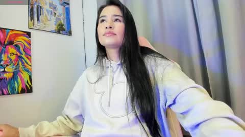 Snapshot of allison_love chatting on 05.18.26 allison online show from 05.18.26