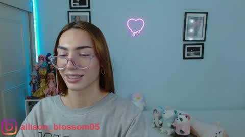 Snapshot of allisonblossom chatting on 02.07.25 online show from 02.07.25