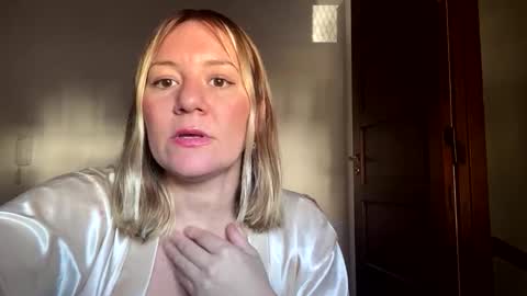 allisonlove2 online show from 05.12.26