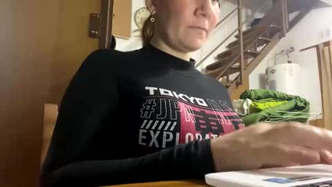 allisonlove2 online show from 05.17.26